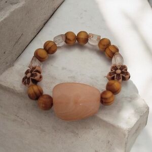 Elegant Peach Beaded Bracelet